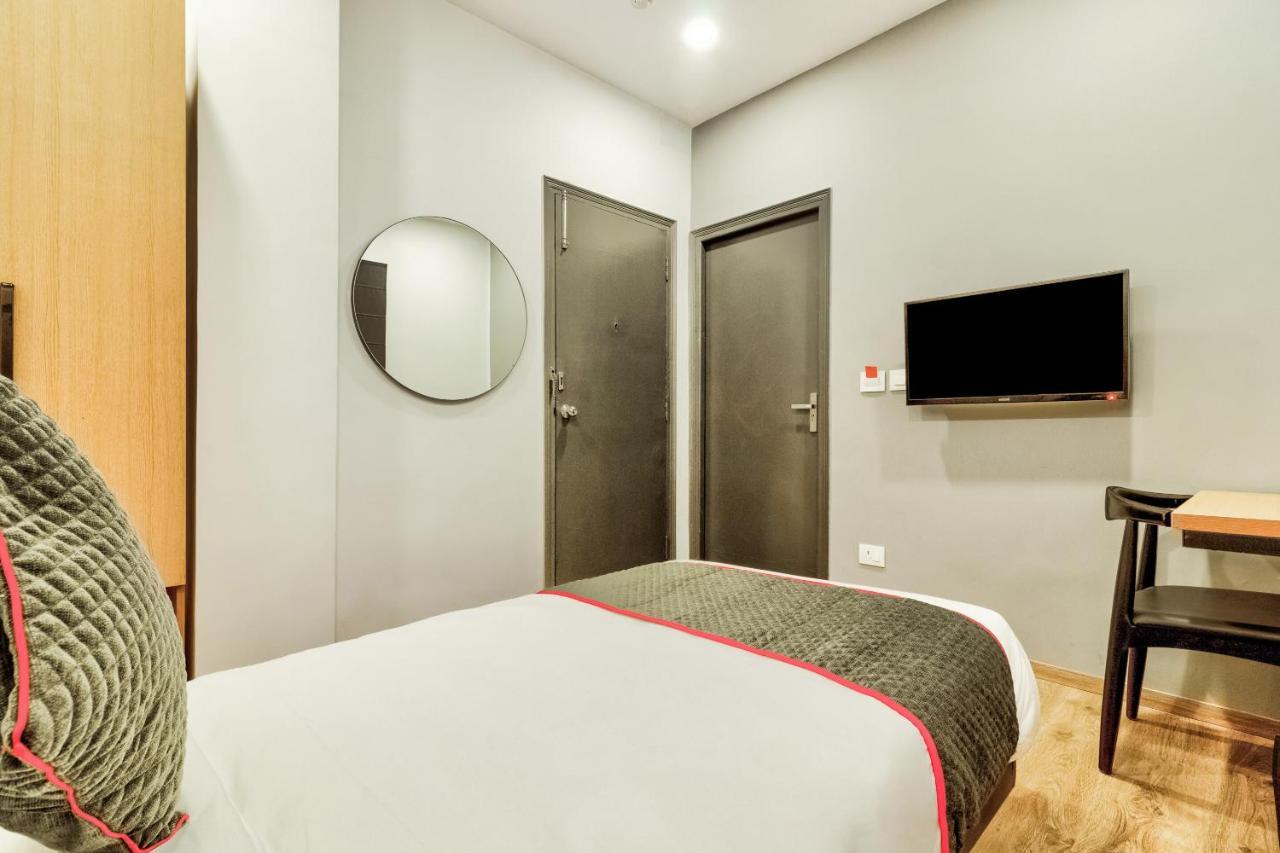 Oyo 78245 Collection O Hotel Crown Inn นาวีมุมไบ ภายนอก รูปภาพ