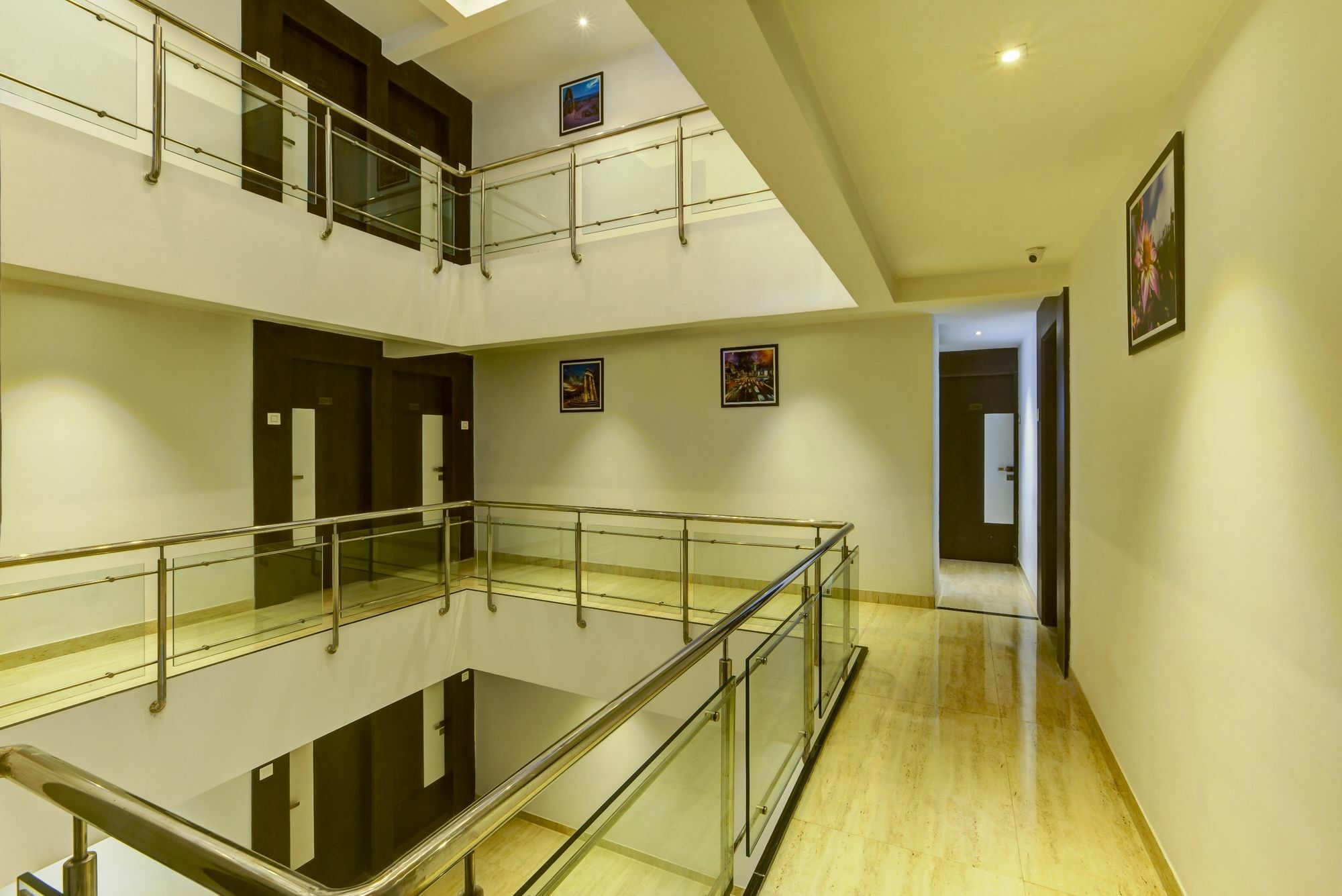 Oyo 78245 Collection O Hotel Crown Inn นาวีมุมไบ ภายนอก รูปภาพ