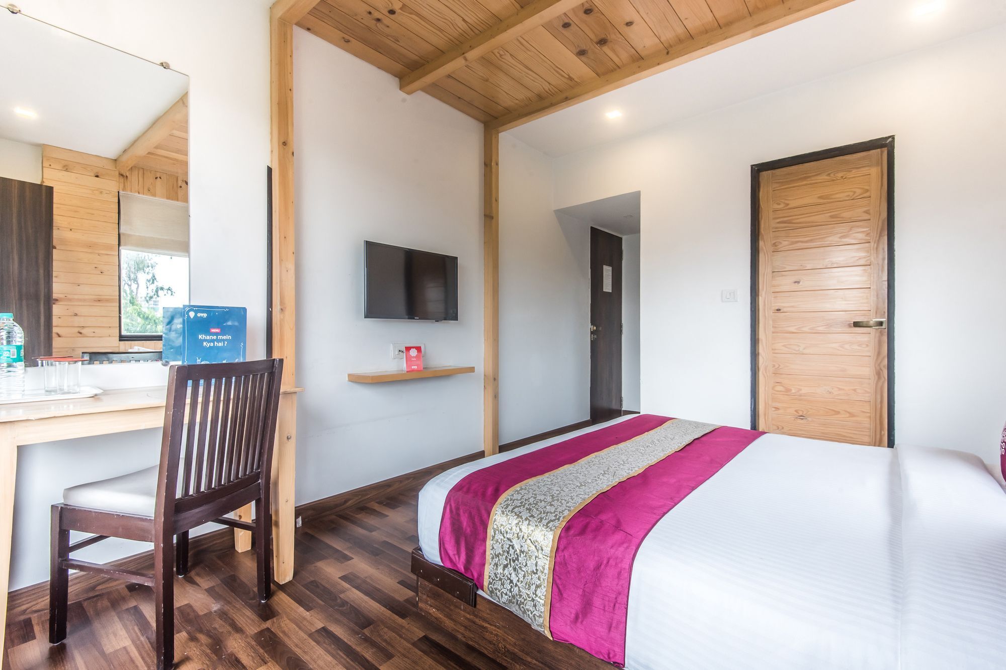 Oyo 78245 Collection O Hotel Crown Inn นาวีมุมไบ ภายนอก รูปภาพ